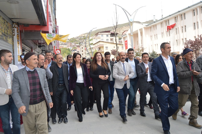 HDP Eş Genel Başkanı Buldan Hakkari’de 4