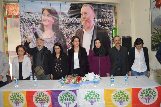 HDP Eş Genel Başkanı Buldan Hakkari’de 8