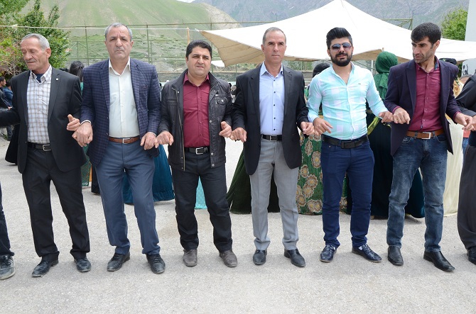 Akbaş Ailesinin mutlu günü 18