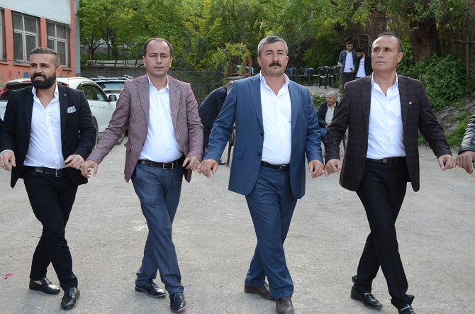 Akbaş Ailesinin mutlu günü 58