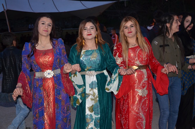 Akbaş Ailesinin mutlu günü 80