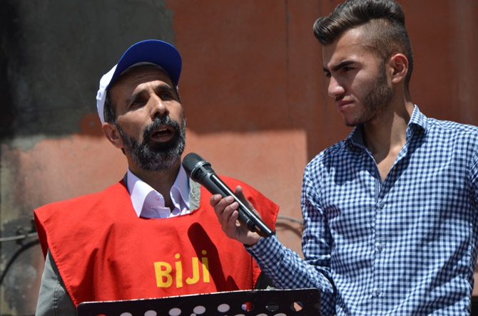 Hakkari’de halaylı 1 Mayıs kutlaması 10