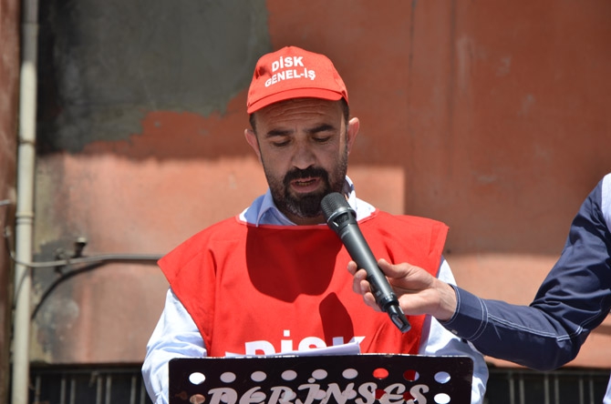 Hakkari’de halaylı 1 Mayıs kutlaması 7