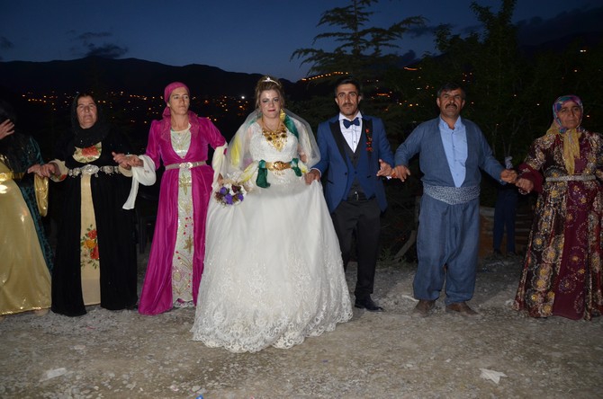 Özkan Ailesi'nin Mutlu Günü 90