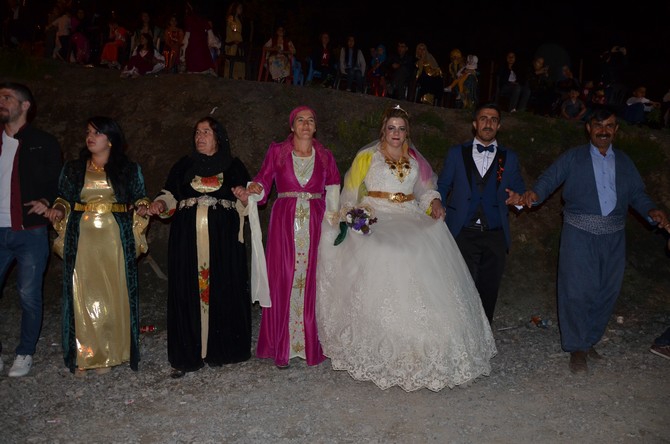 Özkan Ailesi'nin Mutlu Günü 95