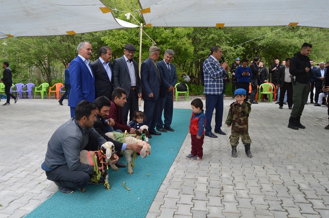 Hakkari'de 2'nci Uçkun Festivali Düzenlendi 12
