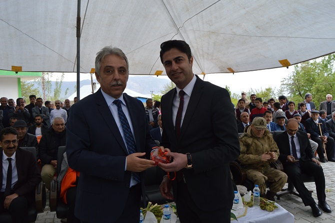 Hakkari'de 2'nci Uçkun Festivali Düzenlendi 13