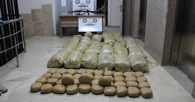 Hakkari'de uyuşturucu ve silah operasyonu: 1 Gözaltı