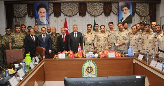 Vali Toprak İran'da sınır toplantısına katıldı