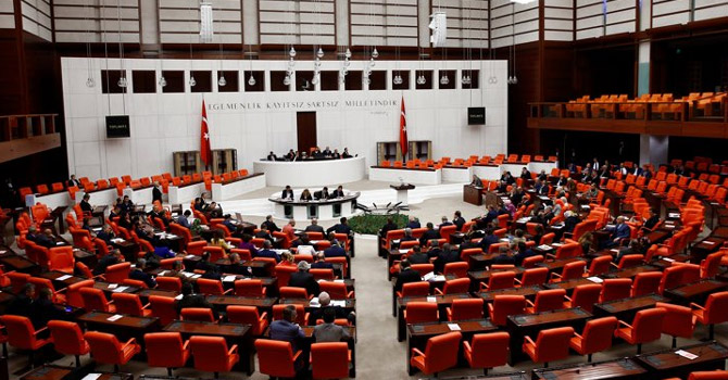 HDP: Bu yıl milletvekillerine zam yapılmasın