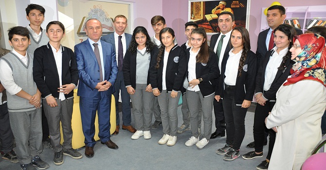 Yüksekova'da kütüphane açılışı yapıldı!
