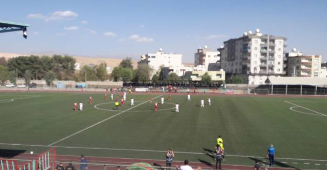 Cizrespor kendi sahasında galip