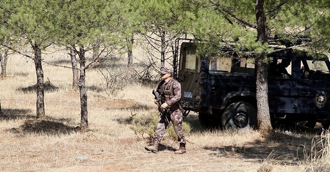Çatışma: PKK'li olduğu iddia edilen 5 kişi öldürüldü