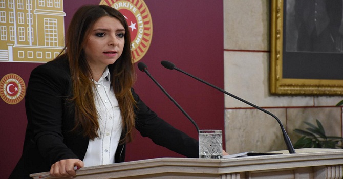 HDP Milletvekili Burcu Çelik'e 6 yıl hapis cezası verildi