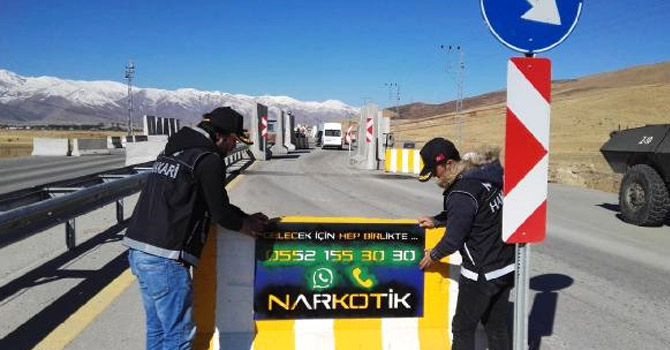 Hakkari'de "Narkomobil Whatsapp İhbar Hattı" Kuruldu