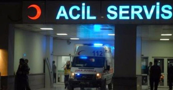 Diyarbakır'da yüzlerce öğrenci yemekten zehirlendi