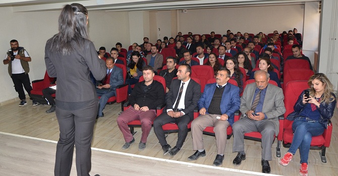Hakkari'de Çocuk istismarı konferansı düzenlendi