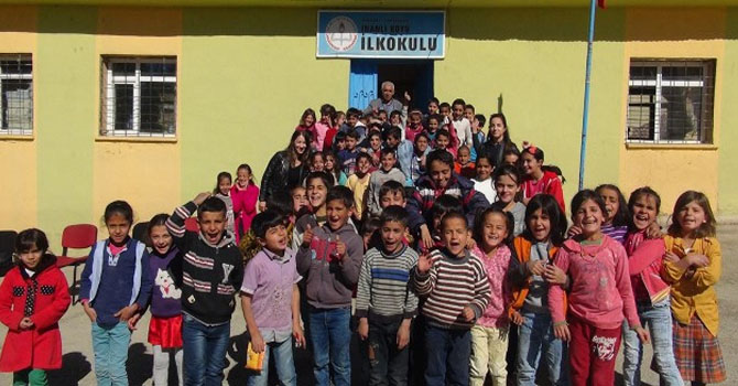 Yüksekova'da çocuk büro ve TDP bürosundan okul ziyareti