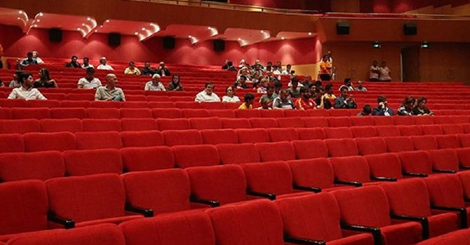 Ünlü oyuncunun bedava filmini kimse izlemedi!