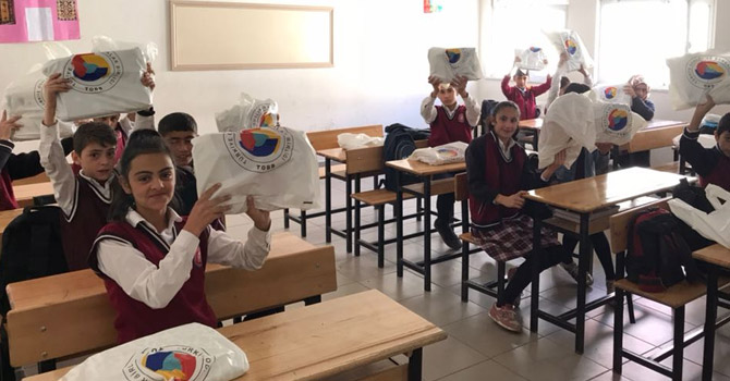 HATSO’dan 500 öğrenciye yardım