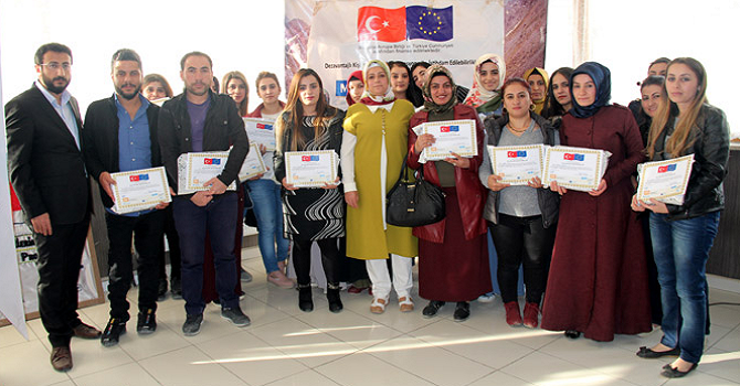 Hakkari'de ‘Mesleğimle Engellerimi Aşıyorum” toplantısı