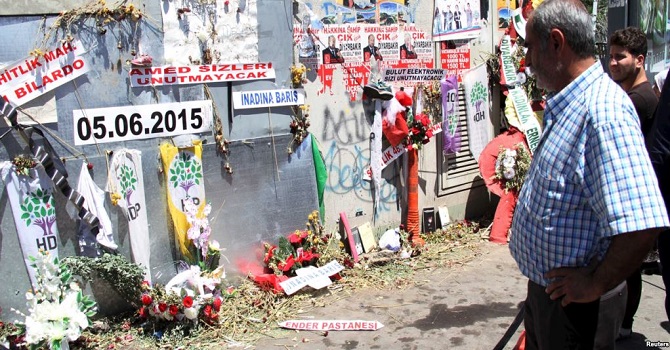 Mitingdeki patlamayla ilgili 14 polise dava açıldı