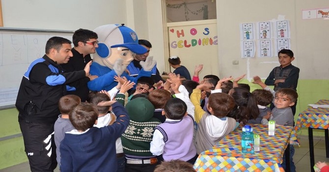 Kanka polis"115 polis ihbar hattını anlattı"