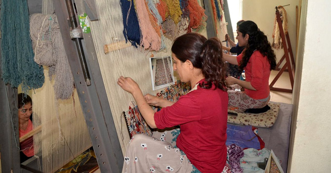 Hakkâri kilimi: Kadınlar hikâyesini anlatıyor