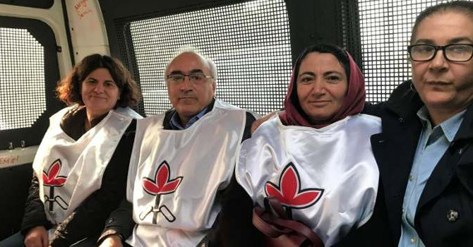 İHD Eş Genel Başkanı Türkdoğan gözaltına alındı