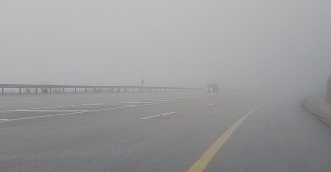 Hakkari-Van karayolunda Sis Trafiği Etkiledi