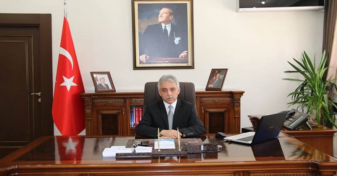 Hakkari Valisi Toprak'tan 10 kasım mesajı