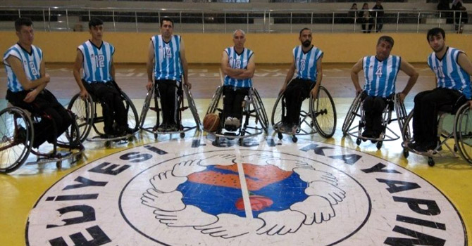 Hakkarili engelliler engel tanımıyor