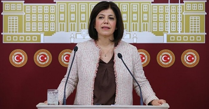 'Demirtaş’ı yemeye çalışıyorlar ama yedirtmeyiz'