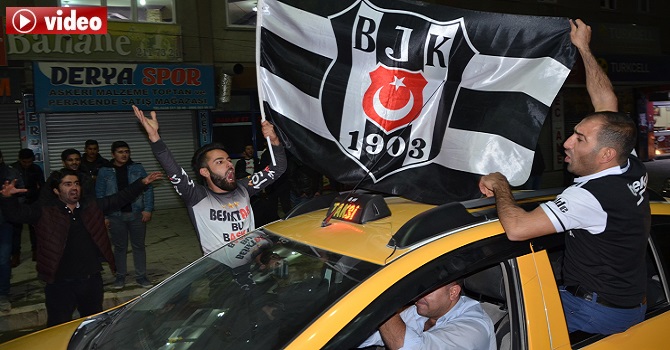 Hakkari’de Beşiktaş taraftarı sokağa döküldü