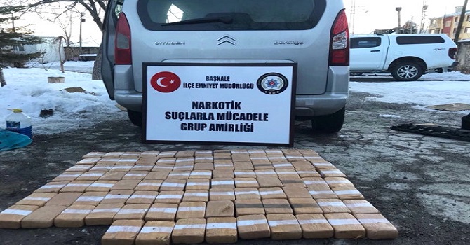 Durdurulan Kamyonetten 50 Kilo Eroin Çıktı