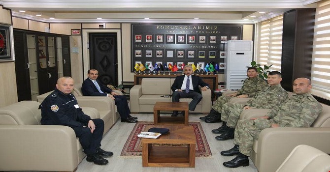 Toprak'tan Irak Sınırındaki Askerlere Ziyaret