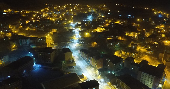 Hakkari Rengarenk ışıklandırılıyor