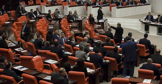 HDP ve Ak Partili vekiller arasında 'Kürdistan' gerilimi