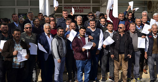 Antalya'da 150 kişi, MHP'den istifa etti