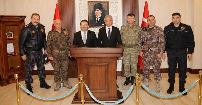 Emniyet Genel Müdürü Altınok Vali Toprak'ı ziyaret etti