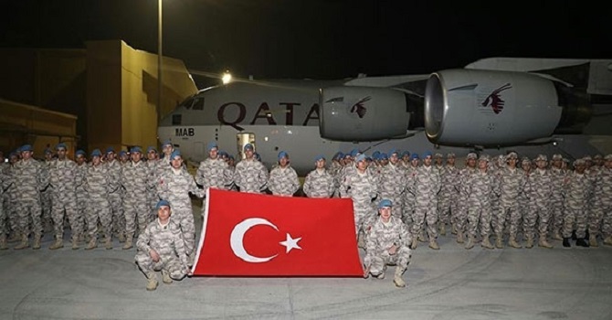 Türkiye'den Katar'a asker ve obüs sevkiyatı