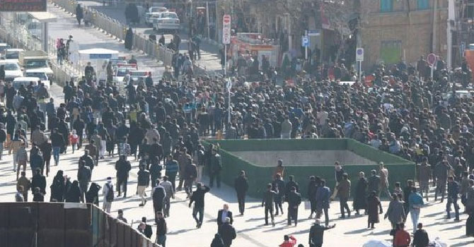 İran Cumhurbaşkanı: Halk protesto etmekte özgürdür