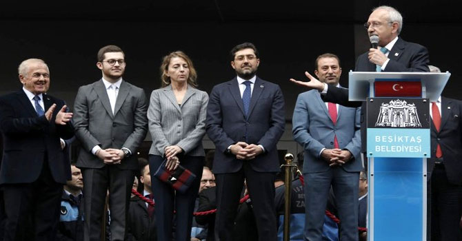 Kılıçdaroğlu: Hakkari'ye asfaltı Beşiktaş Belediyesi yaptı