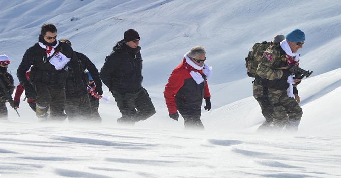 Hakkari'de Sarıkamış Şehitlerini Anma Yürüyüşü Düzenlendi