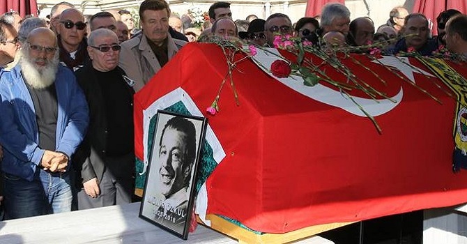 Münir Özkul son yolculuğuna uğurlandı