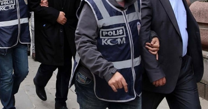 Altı kentte sosyal medya operasyonu