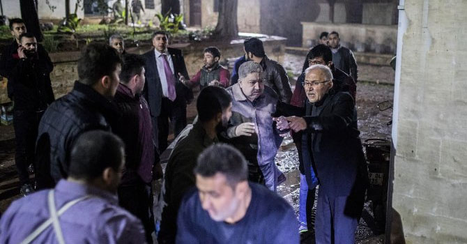 Kilis'e iki roket atıldı: 2 kişi hayatını kaybetti