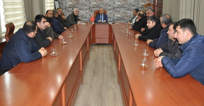 Yüksekova'da esnaflar Kaymakam Kaşıkçı'yı ziyaret etti