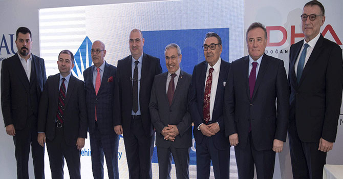 BAU ve DHA geleceğin gazetecileri için imza attı