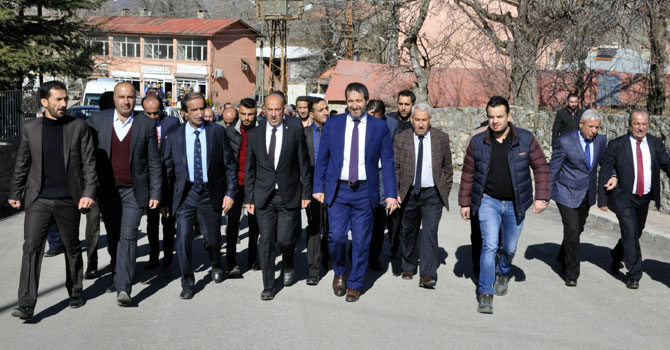 Ak Parti yönetiminden Çukurca ve Şemdinli'ye ziyaret